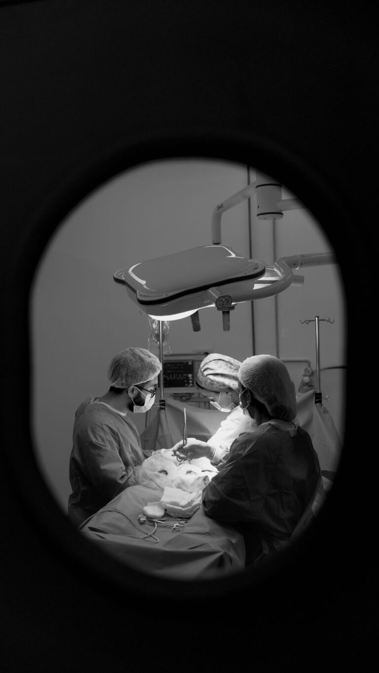 Instagram post from dr.leandrodeaquino. This post is in position 19.