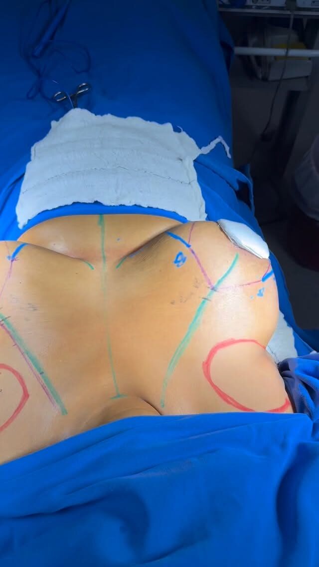 Instagram post from dr.leandrodeaquino. This post is in position 1.